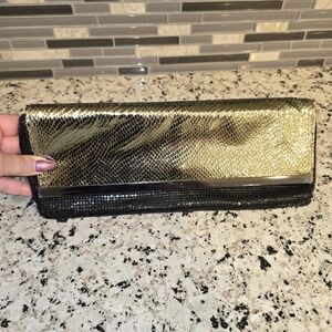 Elegant Gold/Black Metal Mesh Clutch